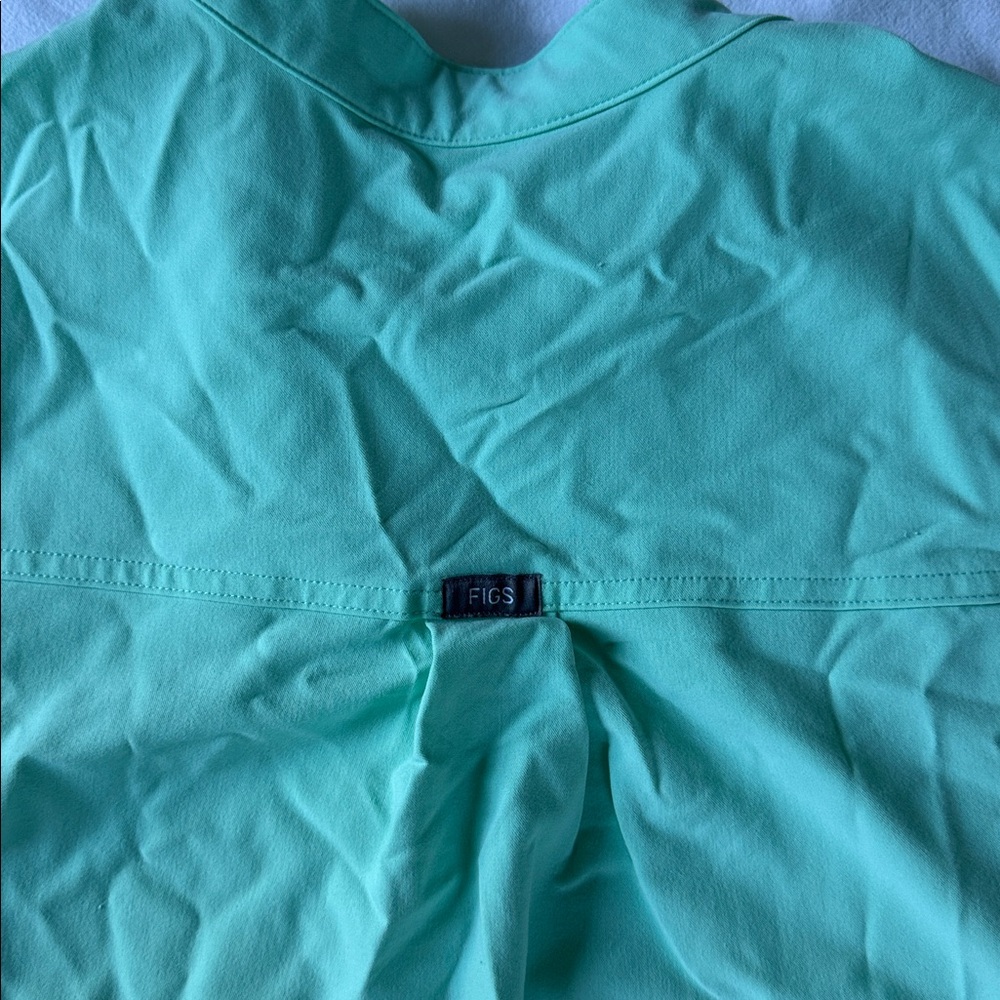 Figs Mariner Oversized Rafael Scrub Top - Picture 2 of 2